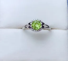 6mm Simple Round Cut Peridot 925 Sterling Silver Ring