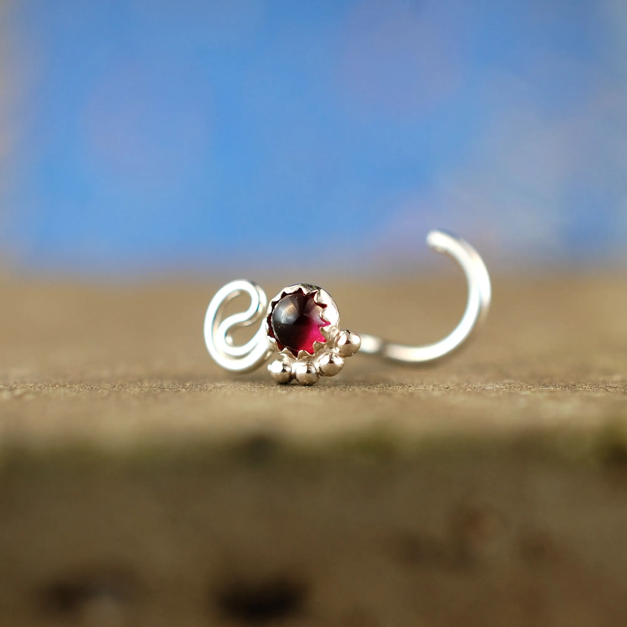 Garnet Twist Nose Stud