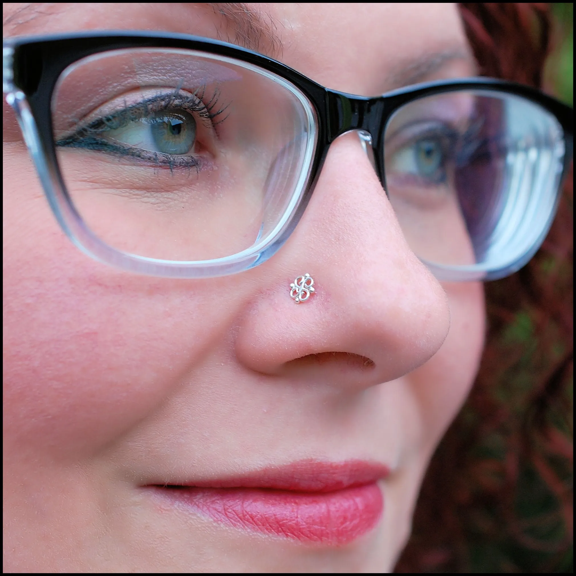 Lacy Filigree Pattern Nose Stud