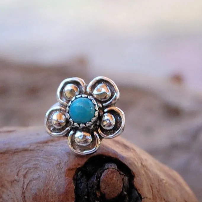 Turquoise Bold Flower Nose Stud